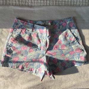 Vineyard vines tropical pineapple shorts